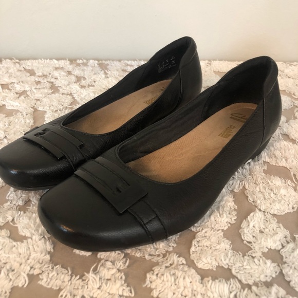 Clark’s Candra Glare Black Flats sz 7 1/2 - Picture 1 of 8